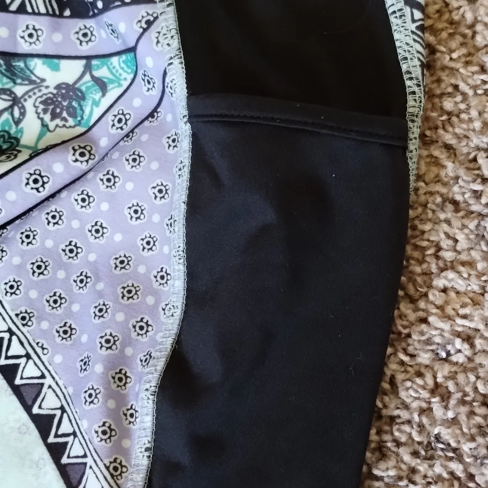 Exercise Capris - Picture 3 of 5